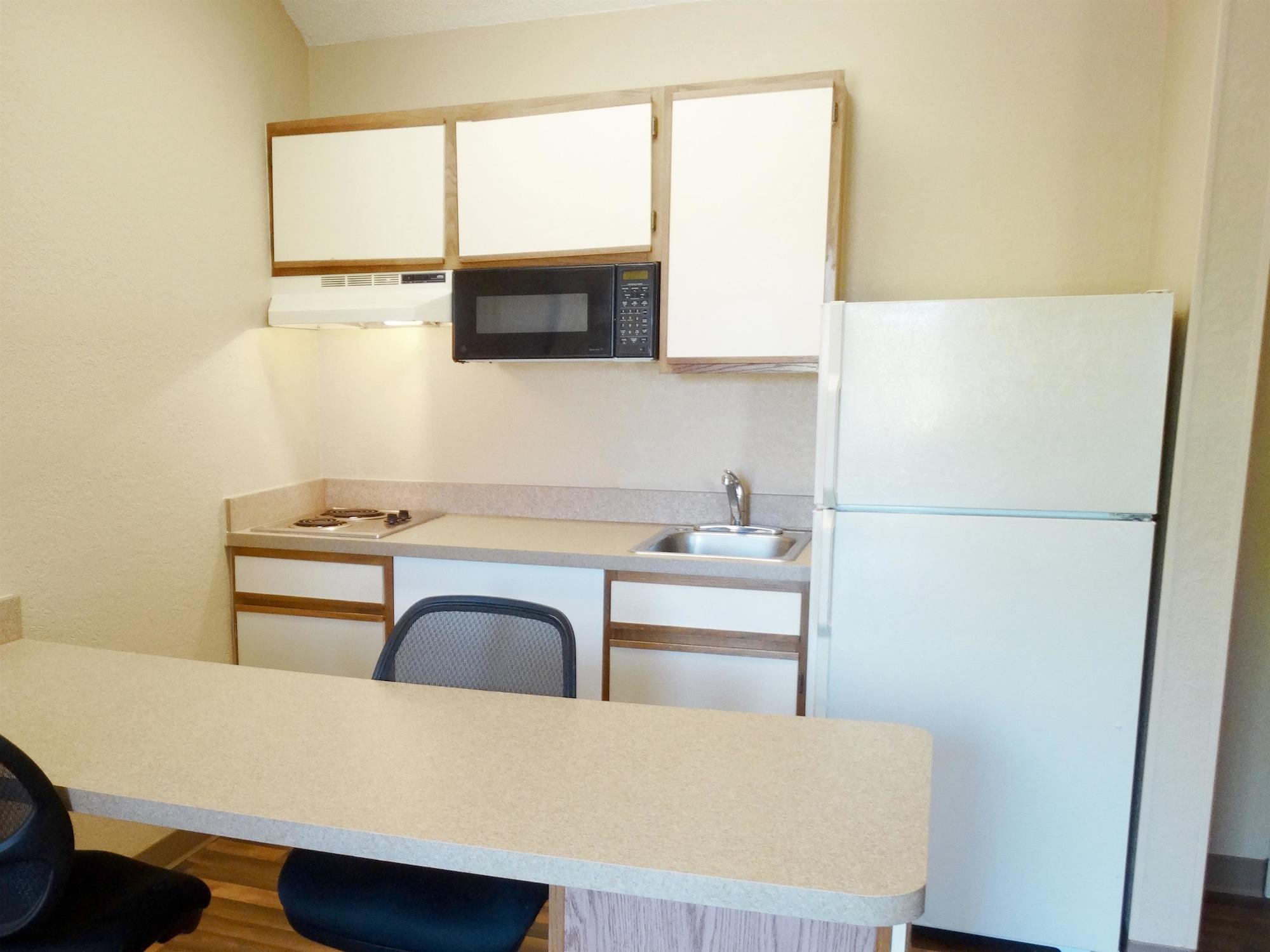 Extended Stay America Select Suites - Jacksonville Salisbury Rd Southpoint Exterior photo