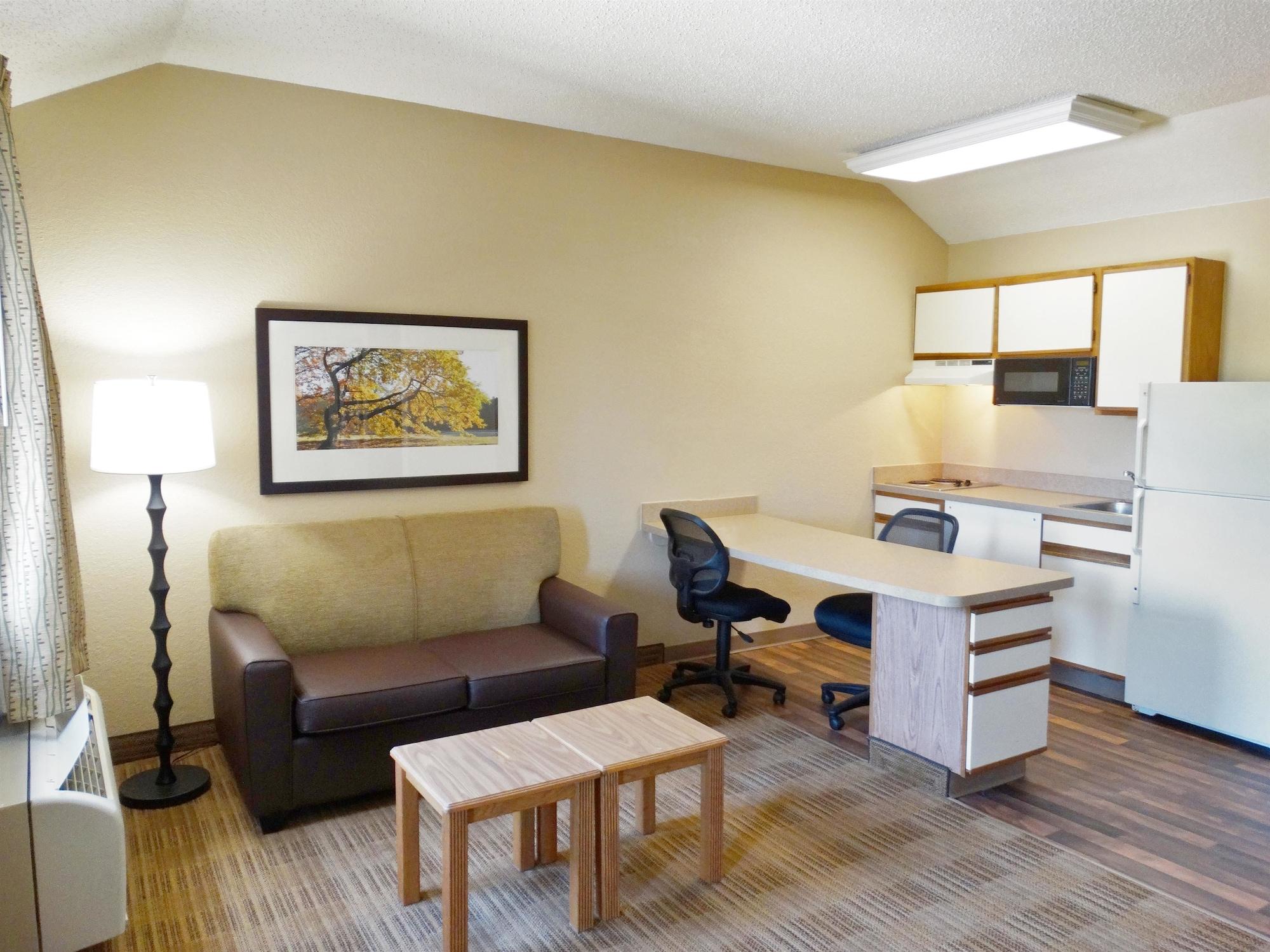 Extended Stay America Select Suites - Jacksonville Salisbury Rd Southpoint Exterior photo