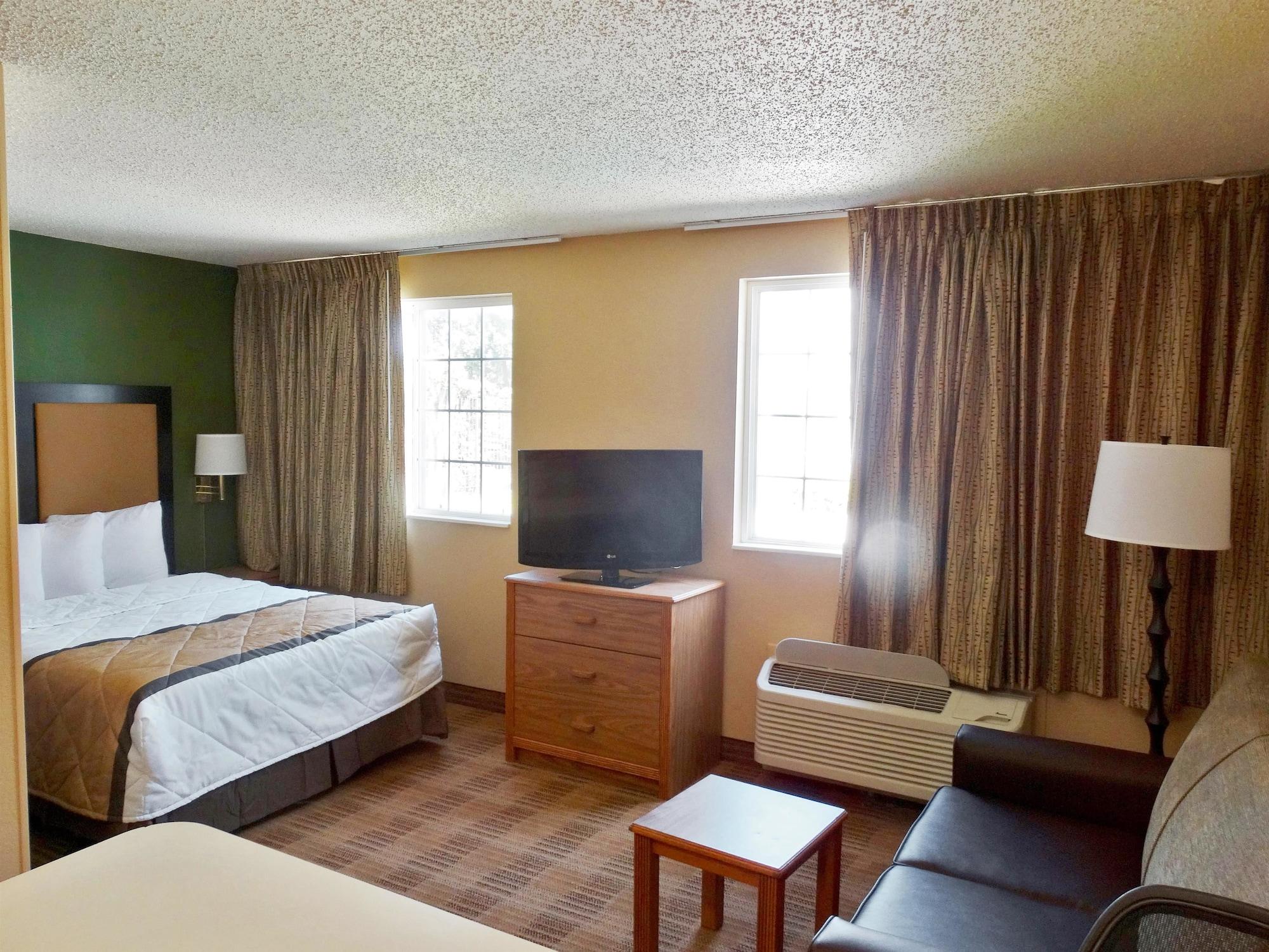 Extended Stay America Select Suites - Jacksonville Salisbury Rd Southpoint Exterior photo