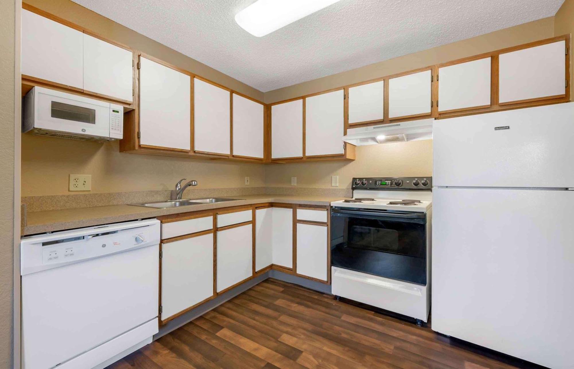 Extended Stay America Select Suites - Jacksonville Salisbury Rd Southpoint Exterior photo
