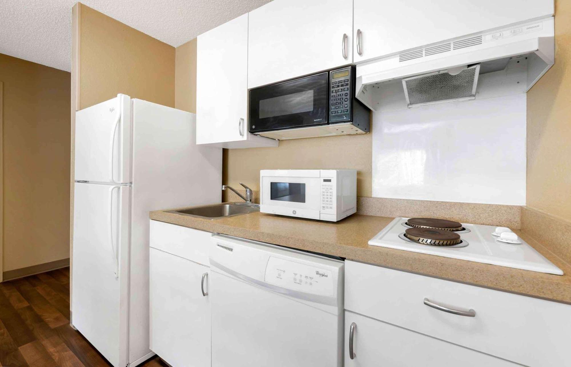 Extended Stay America Select Suites - Jacksonville Salisbury Rd Southpoint Exterior photo